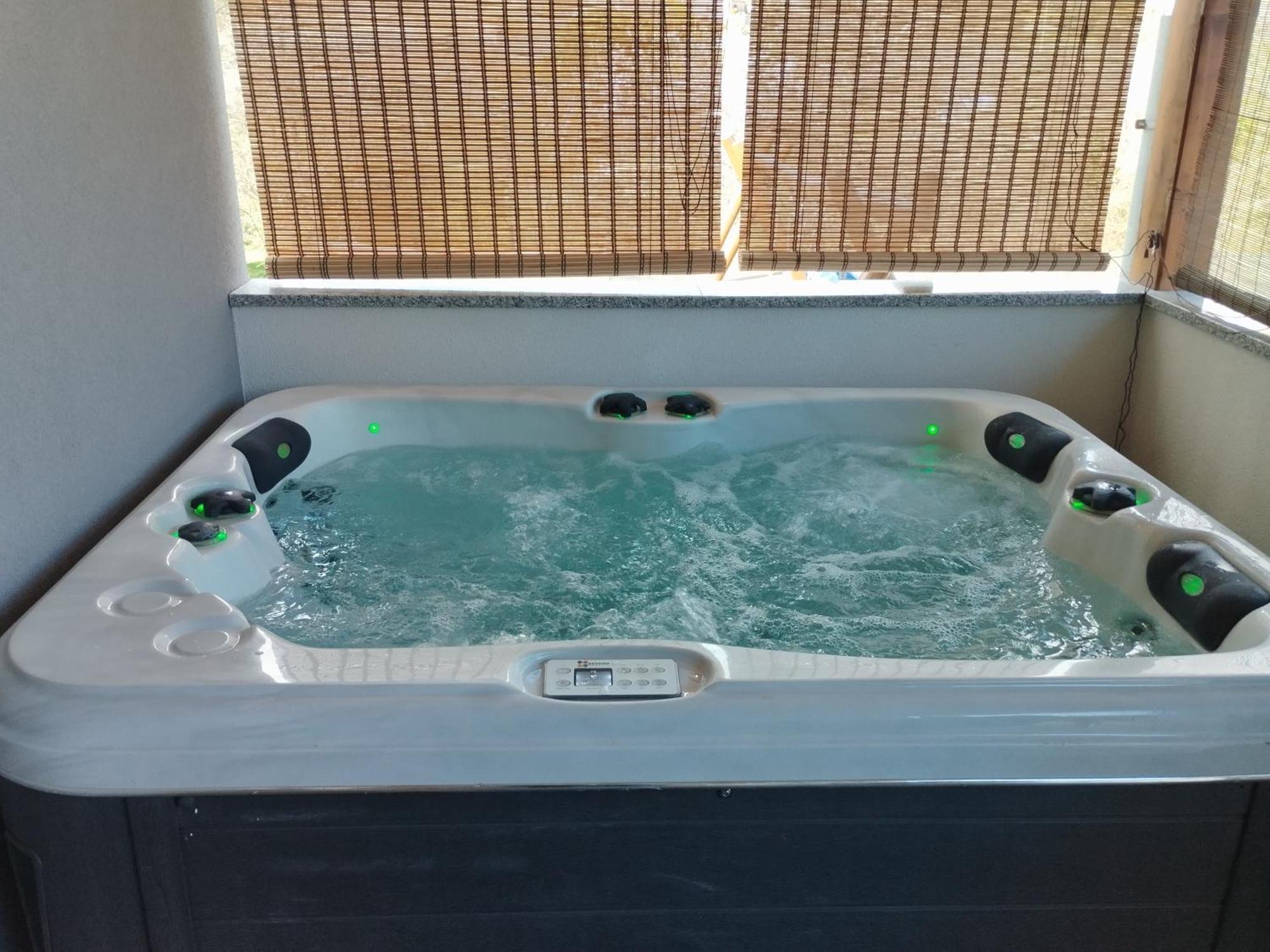 Apartman Goga With Pool And Jacuzzi Labin  Exterior photo